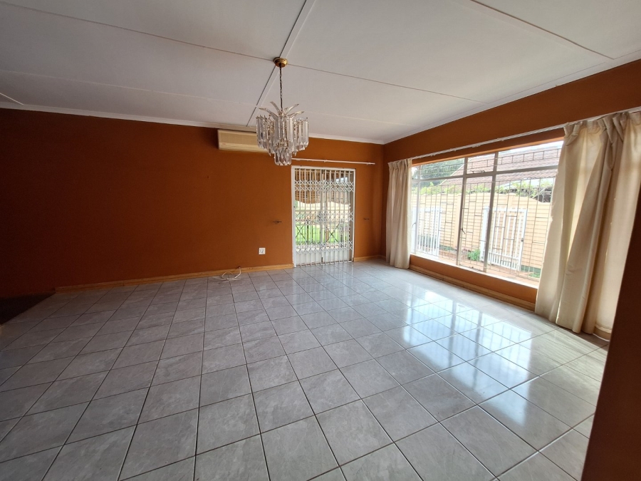 4 Bedroom Property for Sale in Potchefstroom North West